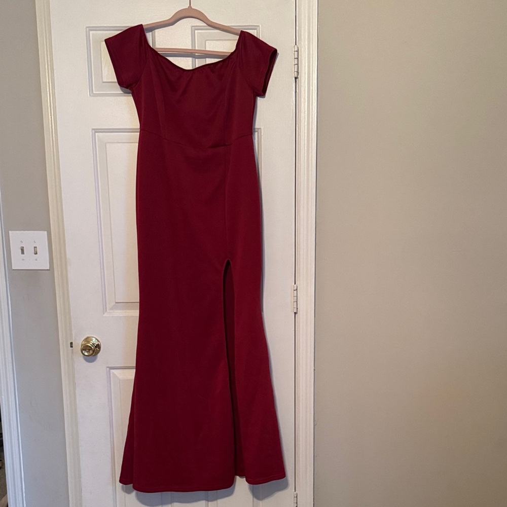Elegant Burgundy Off-Shoulder Dress